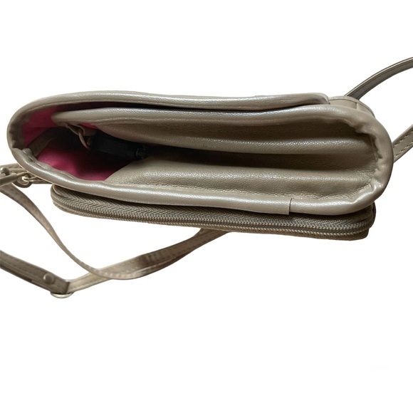 Travelon Pearl Taupe Leather Travel Convertible Adjustable Crossbody Bag - Picture 7 of 10